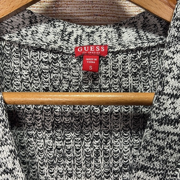 Guess Grey Sweater Size Small D-05 - Picture 4 of 7